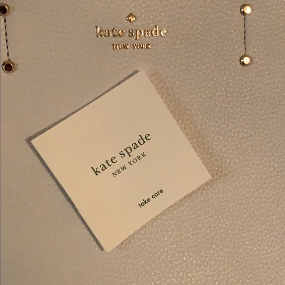 Brand new, never used, REAL Kate Spade purse. - Picture 3 of 10